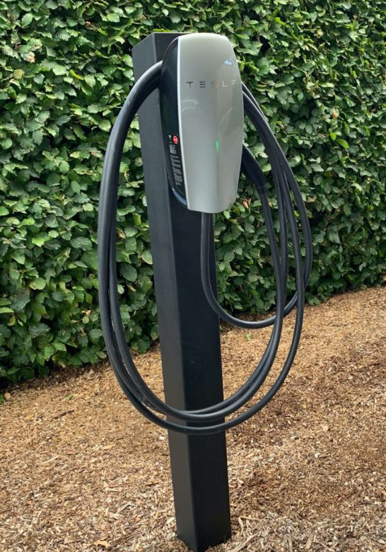 Tesla Charger 2 PLUGZERO